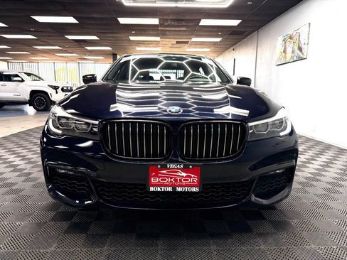 Used 2019 BMW 740i w/ M Sport Package RWD image 4