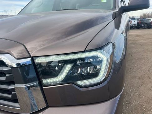 Used 2019 Toyota Sequoia SR5 image 10