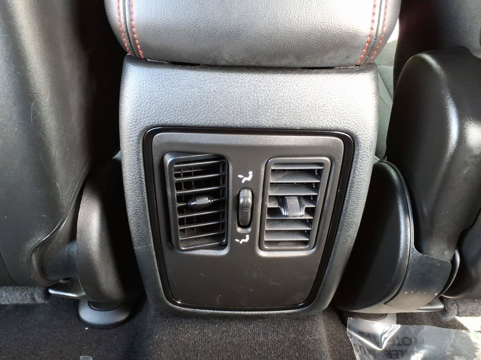 Used 2025 Dodge Durango GT AWD/4WD image 21