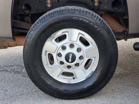 Used 2013 GMC Sierra 2500 SLE w/ SLE Preferred Package image 9