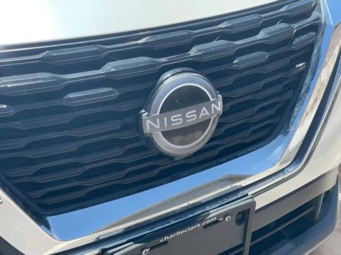 Certified 2023 Nissan Rogue SV FWD image 10