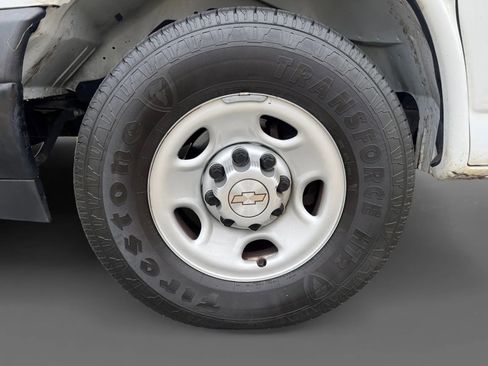 Used 2019 Chevrolet Express 2500 w/ Driver Convenience Package image 22