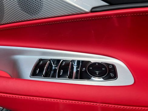 Used 2024 Chevrolet Corvette Z06 RWD image 11