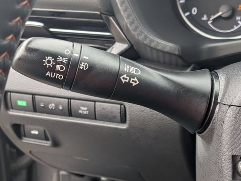 Certified 2023 Nissan Sentra SR FWD image 18