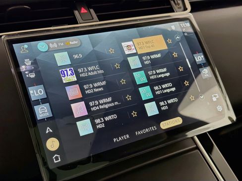 New 2026 Land Rover Range Rover Evoque S AWD/4WD image 15