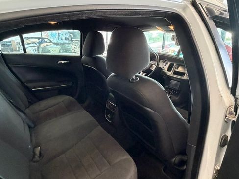 Used 2014 Dodge Charger SE w/ Sport Appearance Group RWD image 21