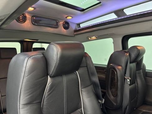 Used 2019 Mercedes-Benz Metris Passenger image 40