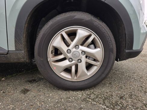 Used 2026 Hyundai Venue SE image 9