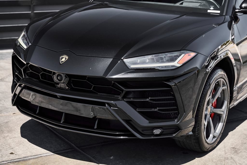 Used 2022 Lamborghini Urus AWD/4WD image 6