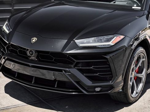 Used 2022 Lamborghini Urus AWD/4WD image 6