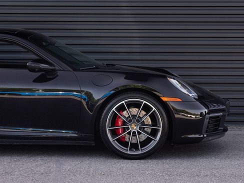 Certified 2021 Porsche 911 Carrera S RWD image 9