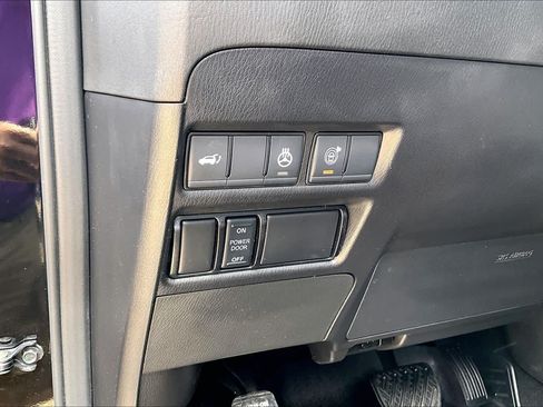 Certified 2024 Nissan Armada SL w/ Midnight Edition Package AWD/4WD image 30