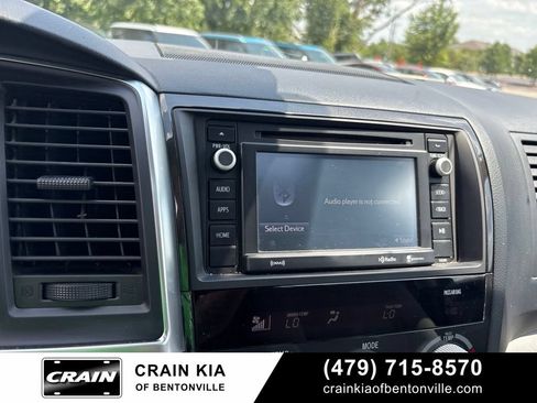 Used 2018 Toyota Sequoia SR5 AWD/4WD image 19