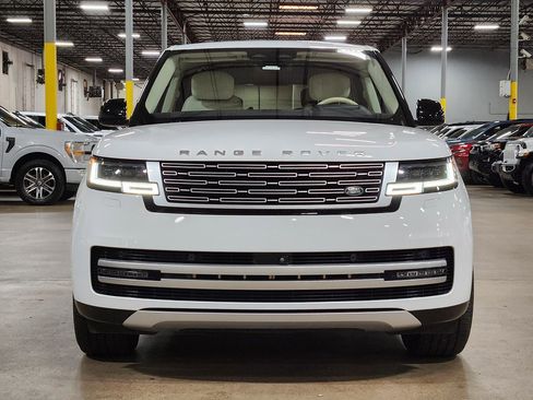 Used 2023 Land Rover Range Rover Long Wheelbase Autobiography AWD/4WD image 2