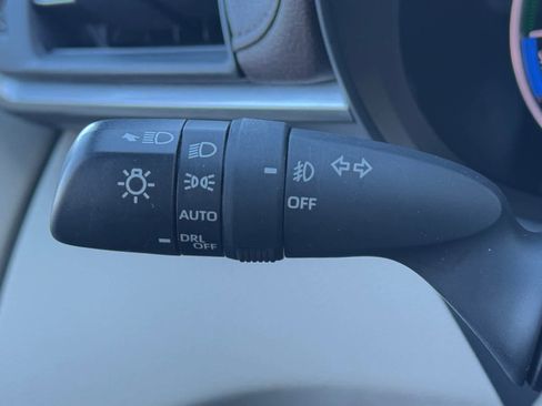 Used 2022 Toyota Sienna Platinum image 22