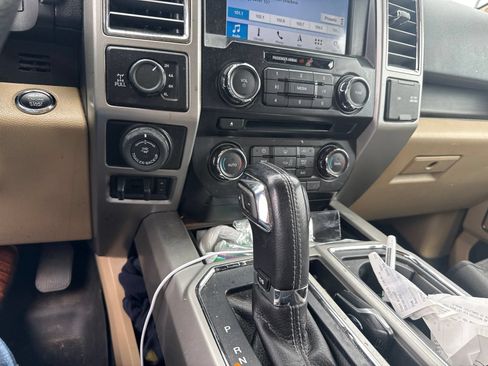 Used 2016 Ford F150 Lariat AWD/4WD image 25