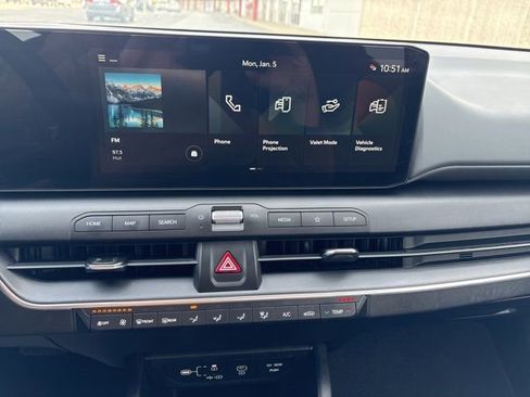 Used 2025 Kia K4 LXS image 12