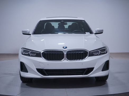Used 2023 BMW 330i Sedan w/ Driving Assistance Package image 4
