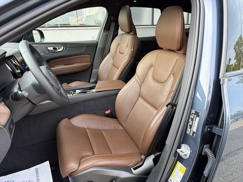 Certified 2024 Volvo XC60 B5 Ultimate w/ Protection Package Premier AWD/4WD image 15