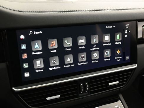 Used 2023 Porsche Cayenne Turbo S image 22