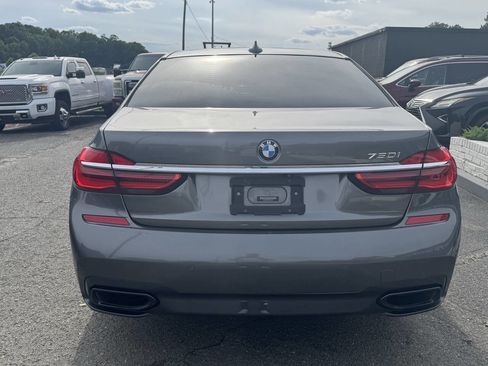 Used 2017 BMW 750i RWD image 6