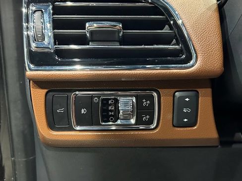Used 2024 Lincoln Navigator Reserve w/ Equipment Group 201A AWD/4WD image 14