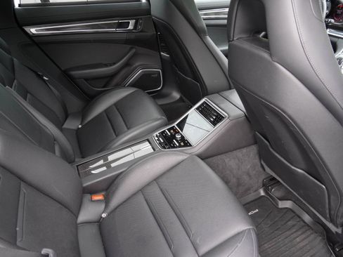 Certified 2023 Porsche Panamera Platinum Edition RWD image 31