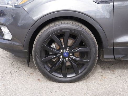 Used 2017 Ford Escape SE w/ Equipment Group 201A image 10