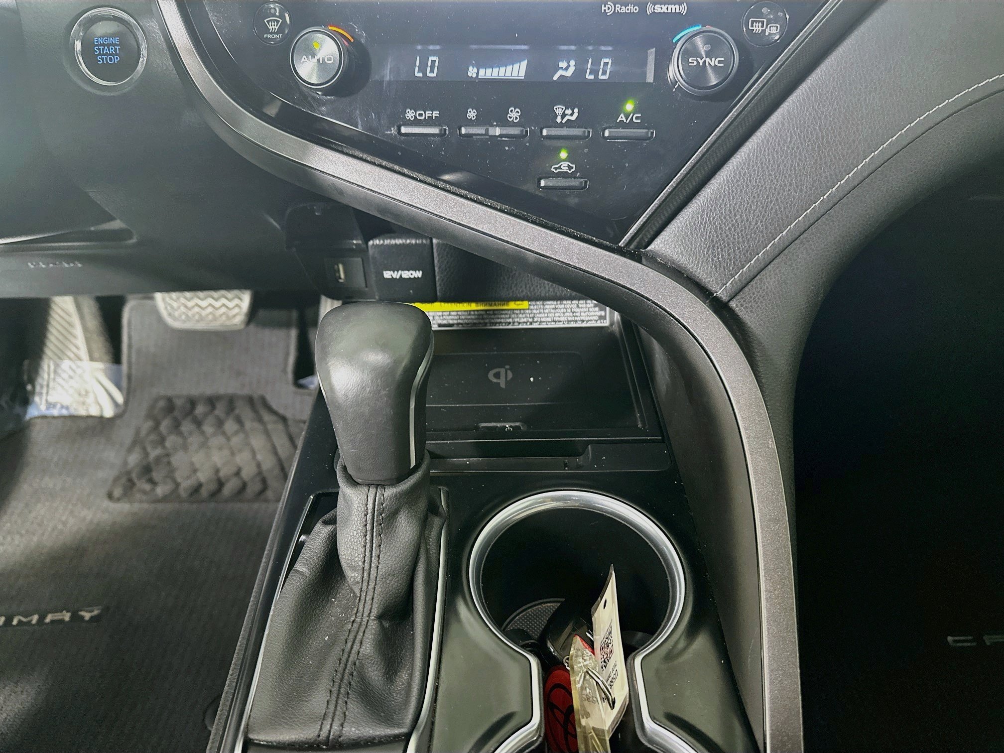 Used 2020 Toyota Camry XSE FWD image 23
