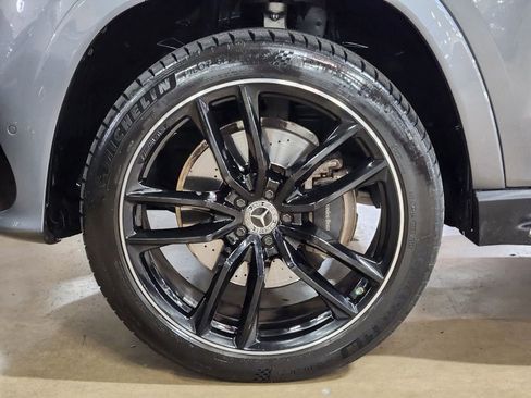 Used 2024 Mercedes-Benz GLS 450 4MATIC image 19
