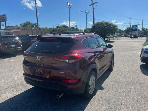 Used 2017 Hyundai Tucson SE w/ SE Popular Package 02 AWD/4WD image 4