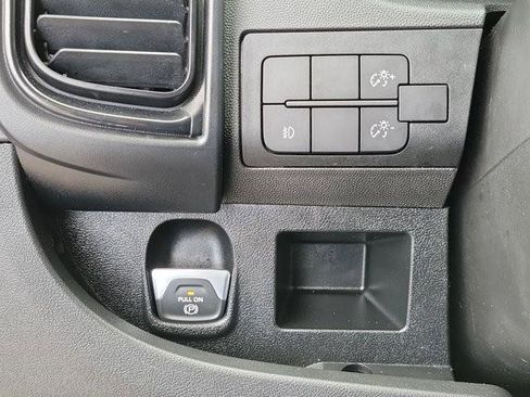 Used 2025 RAM ProMaster 2500 w/ U-Haul Equipment Group FWD image 30