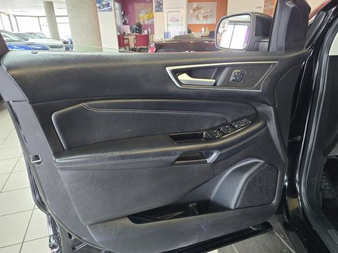 Used 2016 Ford Edge Titanium w/ Canadian Touring Package image 8