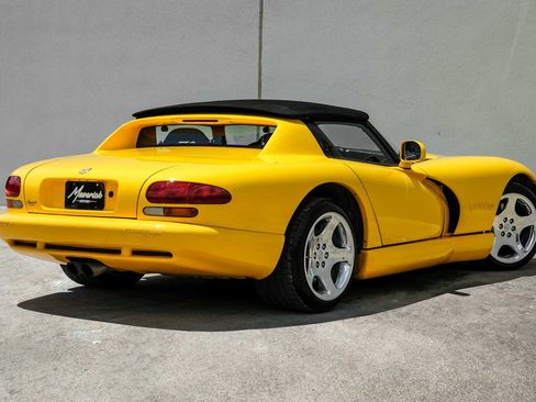 Used 2001 Dodge Viper RT/10 RWD image 8
