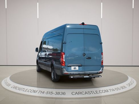 Used 2019 Mercedes-Benz Sprinter 170 image 7