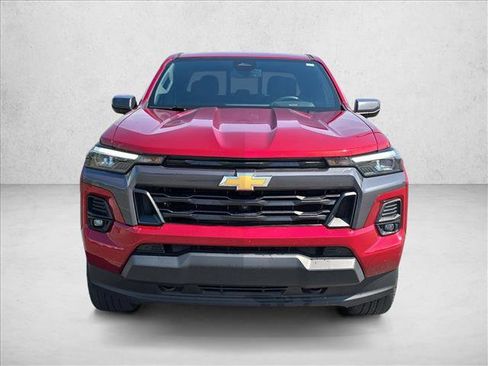 Used 2023 Chevrolet Colorado LT w/ LT Convenience Package III image 2