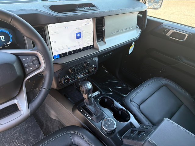 New 2026 Ford Bronco Outer Banks AWD/4WD image 28
