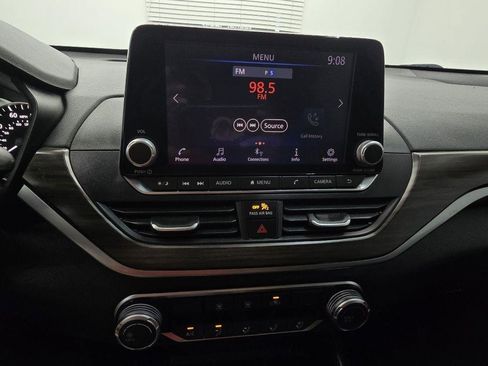 Used 2023 Nissan Altima 2.5 SV FWD image 25