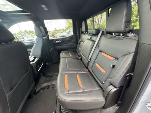 Certified 2024 GMC Sierra 1500 AT4 w/ Technology Package AWD/4WD image 24