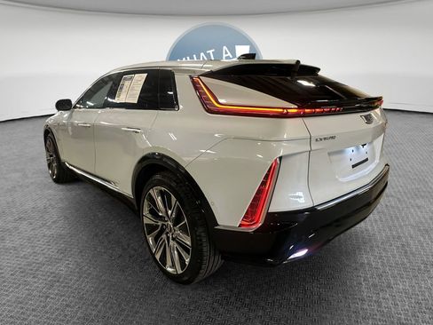 Certified 2026 Cadillac Lyriq Signature Luxury w/ Nappa Leather Package AWD/4WD image 7