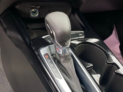 Used 2025 Chevrolet Trax ACTIV w/ Sunroof Package image 16