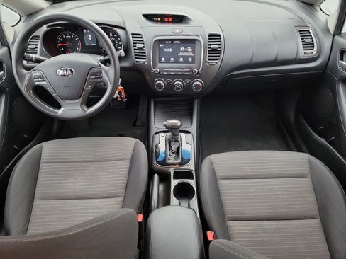 Used 2018 Kia Forte LX w/ LX Popular Package image 12