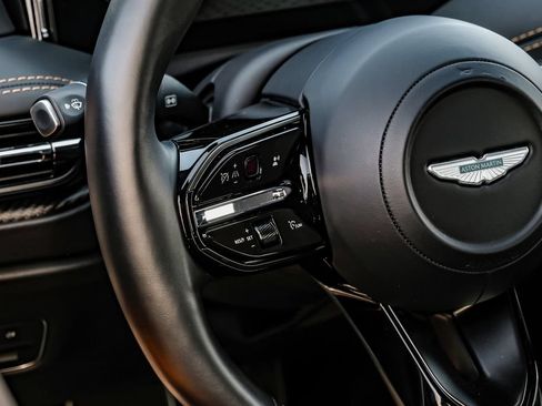 Used 2024 Aston Martin DB12 Coupe RWD image 12