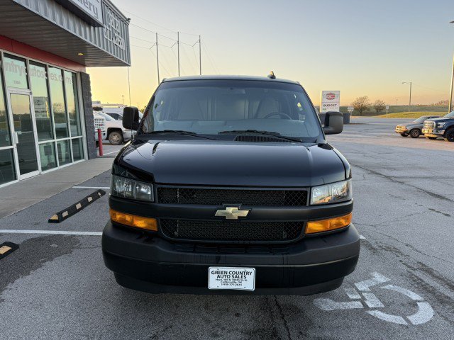 Used 2025 Chevrolet Express 2500 w/ Driver Convenience Package RWD image 10