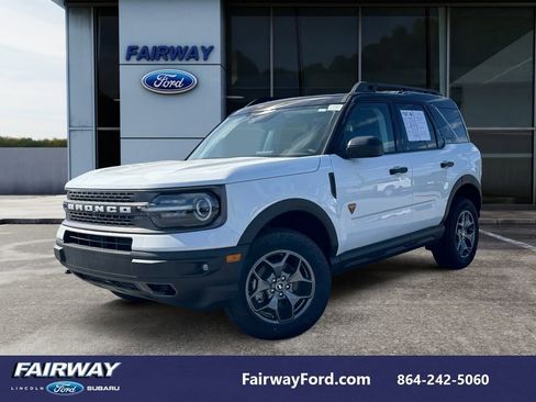 Used 2024 Ford Bronco Sport Badlands image 1
