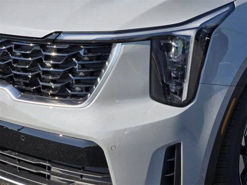 New 2026 Kia Sorento S image 6