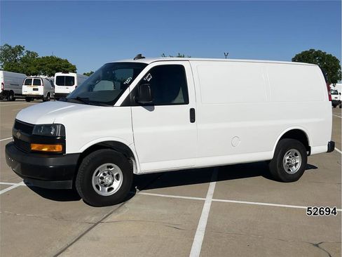 Used 2021 Chevrolet Express 2500 image 1