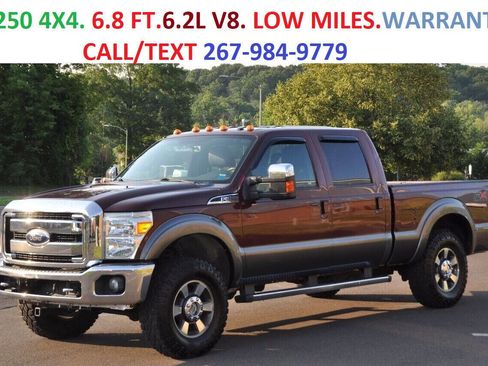 Used 2011 Ford F250 Lariat w/ Chrome Pkg image 1