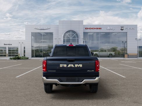 New 2026 RAM 1500 4x4 Crew Cab image 7