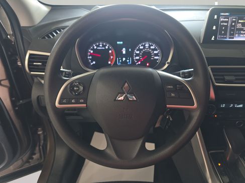 Used 2018 Mitsubishi Eclipse Cross LE AWD/4WD image 14